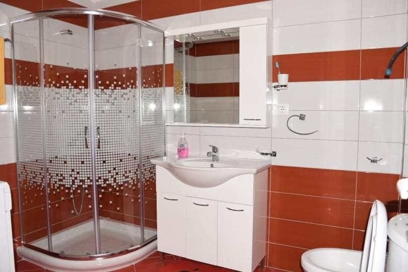 Apartament Giorgio Gest House Përmet Zewnętrze zdjęcie